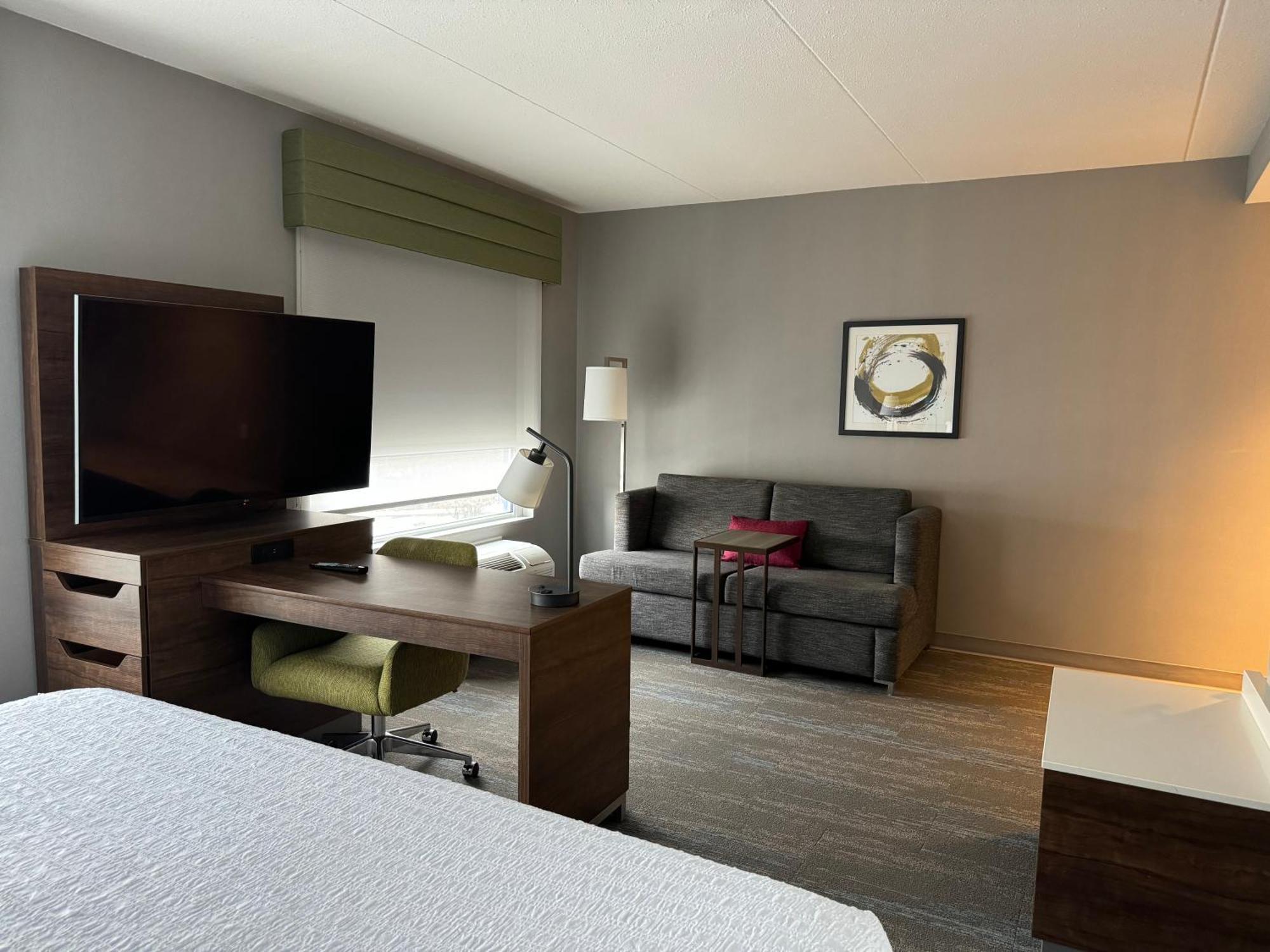 Hampton Inn By Hilton Кингстън Екстериор снимка
